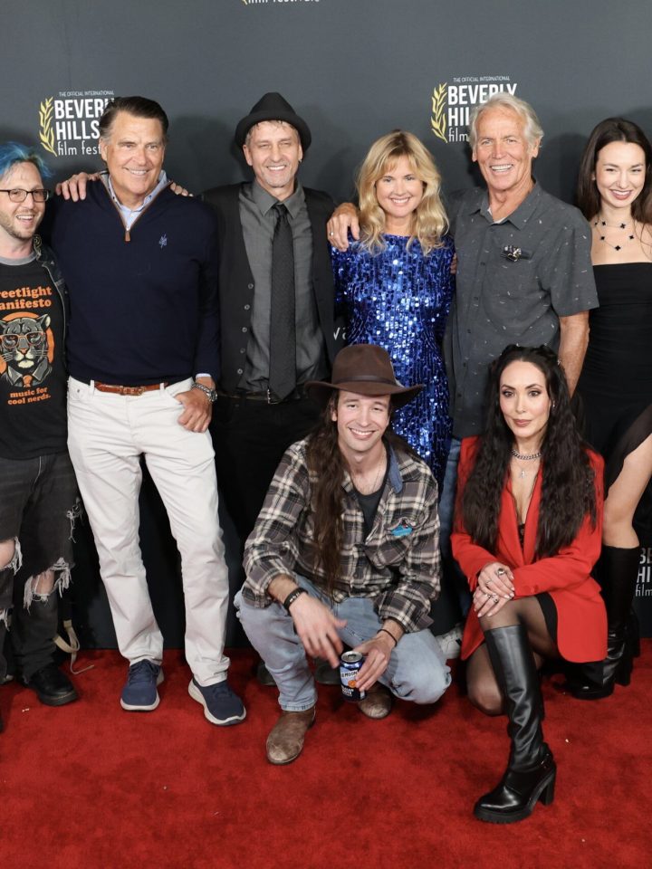 CAST:CREW SILENT THUNDER